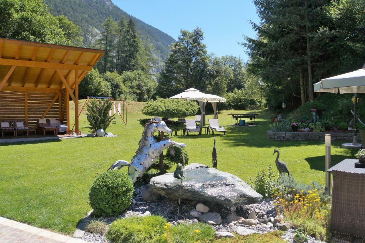 Gaestehaus Almrausch, Ferienanlage Mit Pool Nassereith Exterior photo